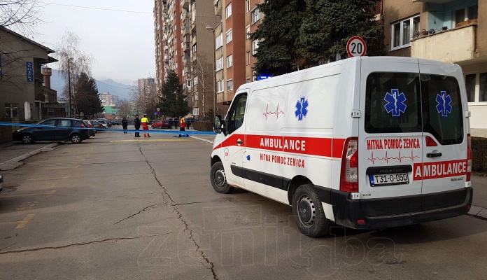 Žena skočila sa zgrade Kineski zid u Zenici i počinila samoubistvo