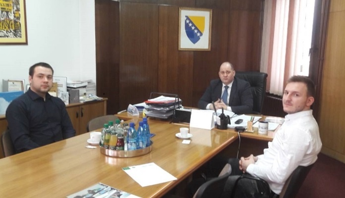 Ministar za privredu ZDK Zlatko Jelić održao sastanak sa mladim poduzetnicima iz Kaknja