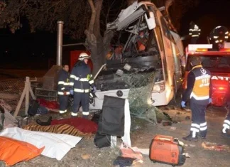 U strašnoj autobuskoj nesreći u Turskoj pobinulo 11, povrijeđene 44 osobe