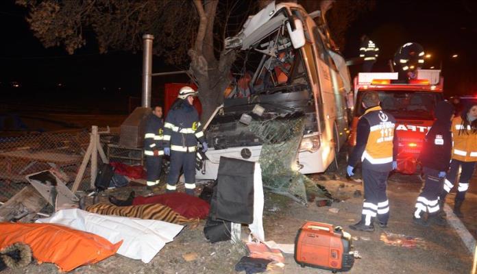 U strašnoj autobuskoj nesreći u Turskoj pobinulo 11, povrijeđene 44 osobe