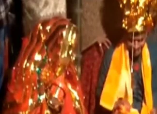 Uplakanog mladoženju pištoljem natjerali da se oženi (VIDEO)