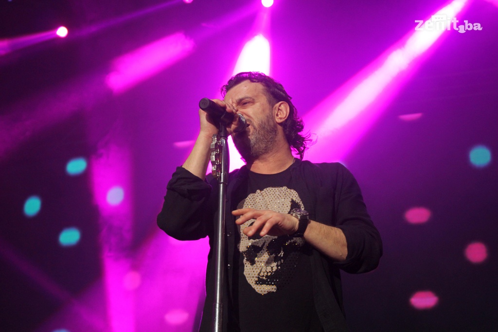 Aca Lukas u Zenici održao koncert za pamćenje (VIDEO+FOTO)