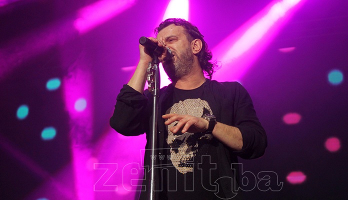 Aca Lukas u Zenici održao koncert za pamćenje (VIDEO+FOTO)