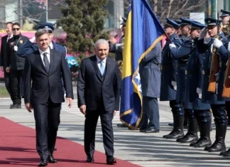 Premijer Turske Binali Yildirim svečano dočekan u Sarajevu