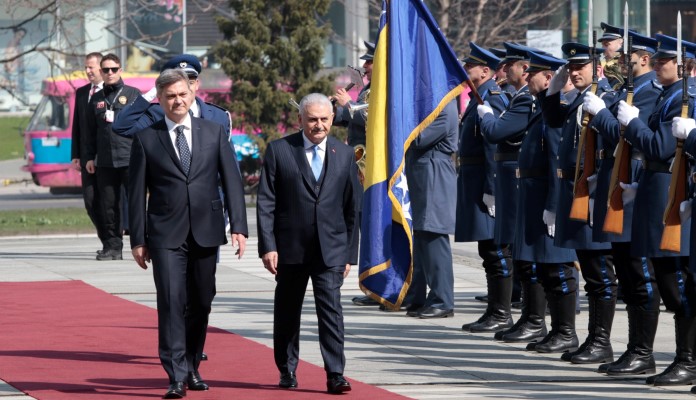 Premijer Turske Binali Yildirim svečano dočekan u Sarajevu
