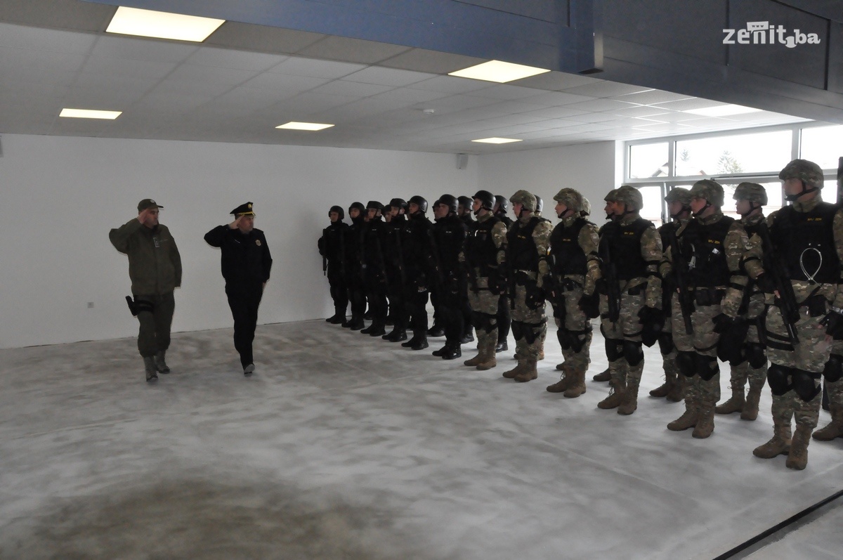 Premijer Galijašević sa članovima Vlade posjetio gradilište Centra za edukaciju i obuku policijskih službenika