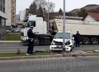 Sudar dva vozila na GGM-u u Zenici (FOTO)