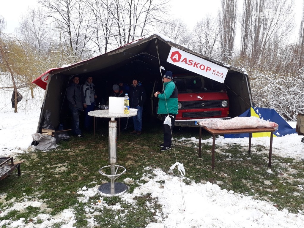 Snijeg i loše vrijeme uticali na zeničku Čimburijadu (VIDEO+FOTO)