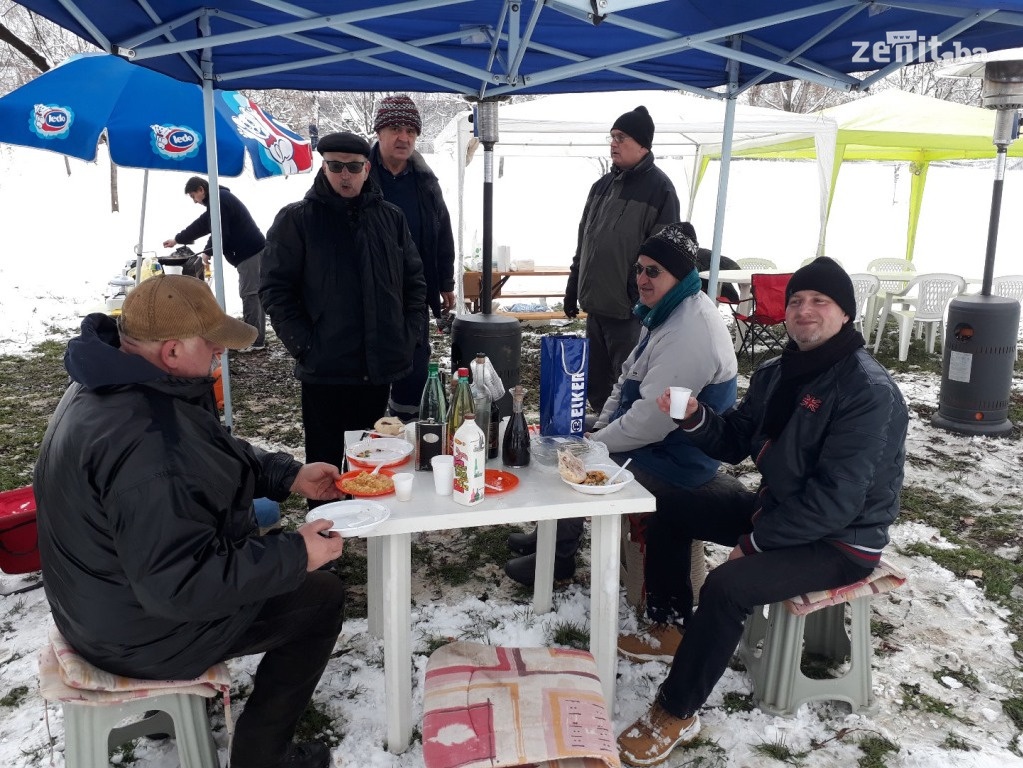 Snijeg i loše vrijeme uticali na zeničku Čimburijadu (VIDEO+FOTO)