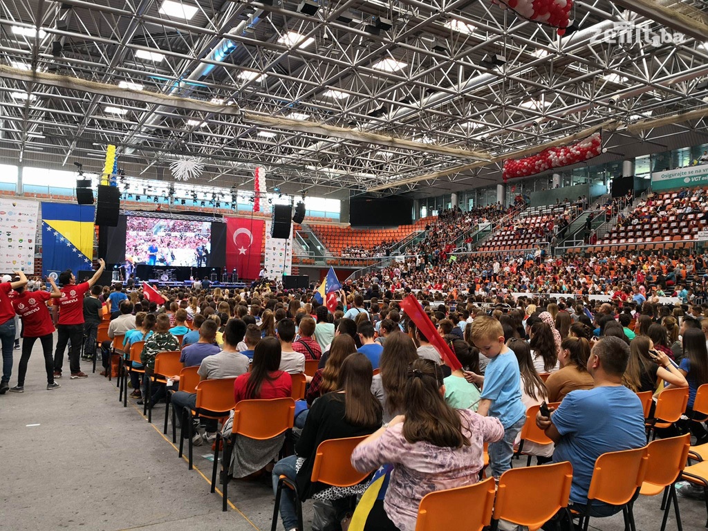 Preko 6.000 djece iz cijele BiH na festivalu u Zenici (FOTO)