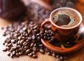 Muškarci podnose alkohol, ali ne i kofein