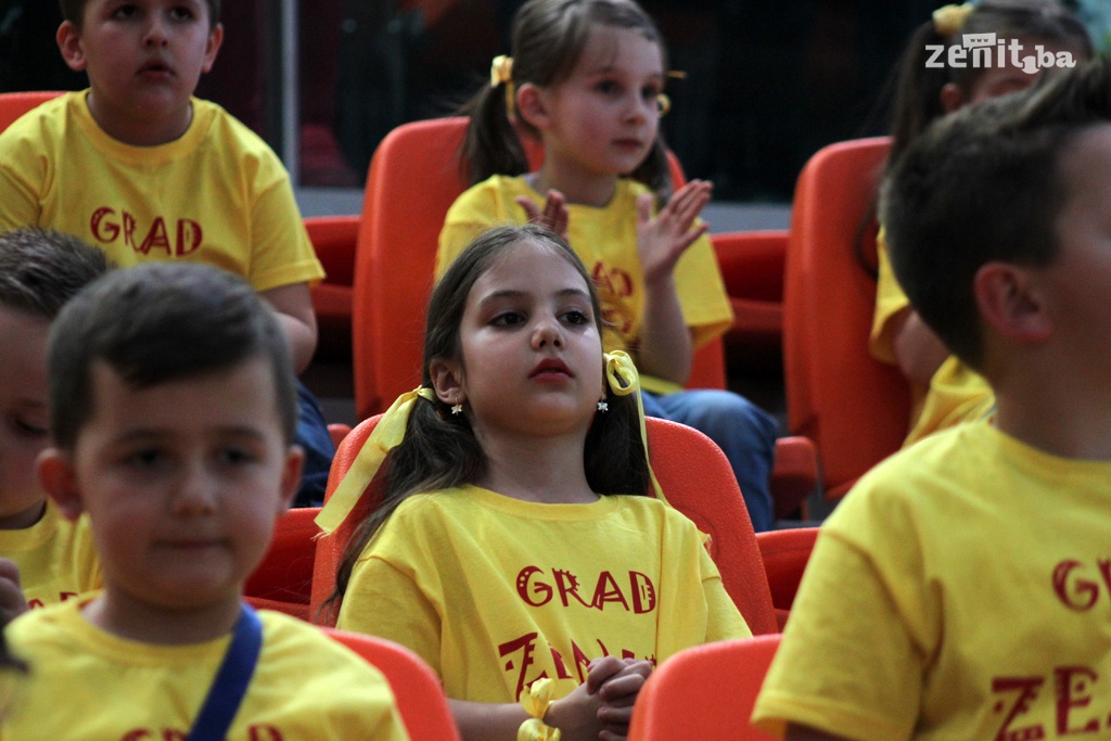 U Zenici održana manifestacija "Korakom do plesa" (FOTO)