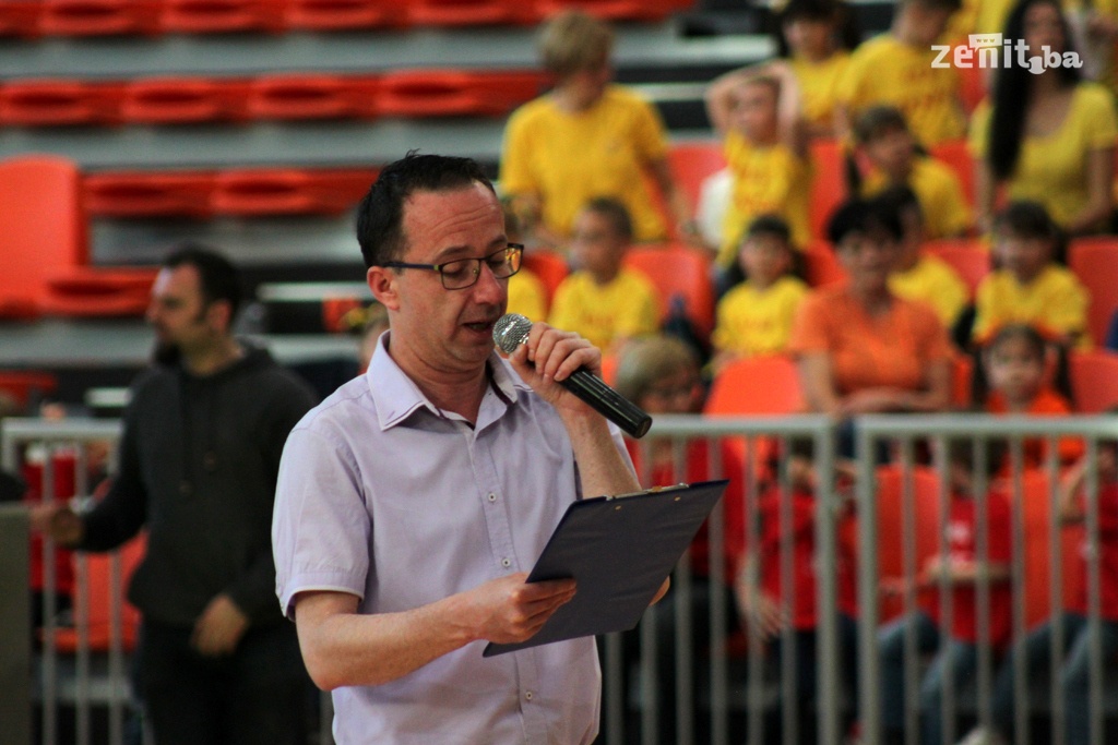 U Zenici održana manifestacija "Korakom do plesa" (FOTO)