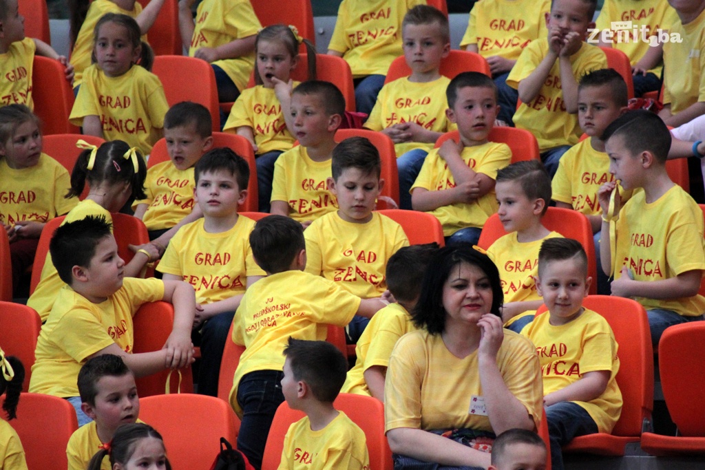 U Zenici održana manifestacija "Korakom do plesa" (FOTO)