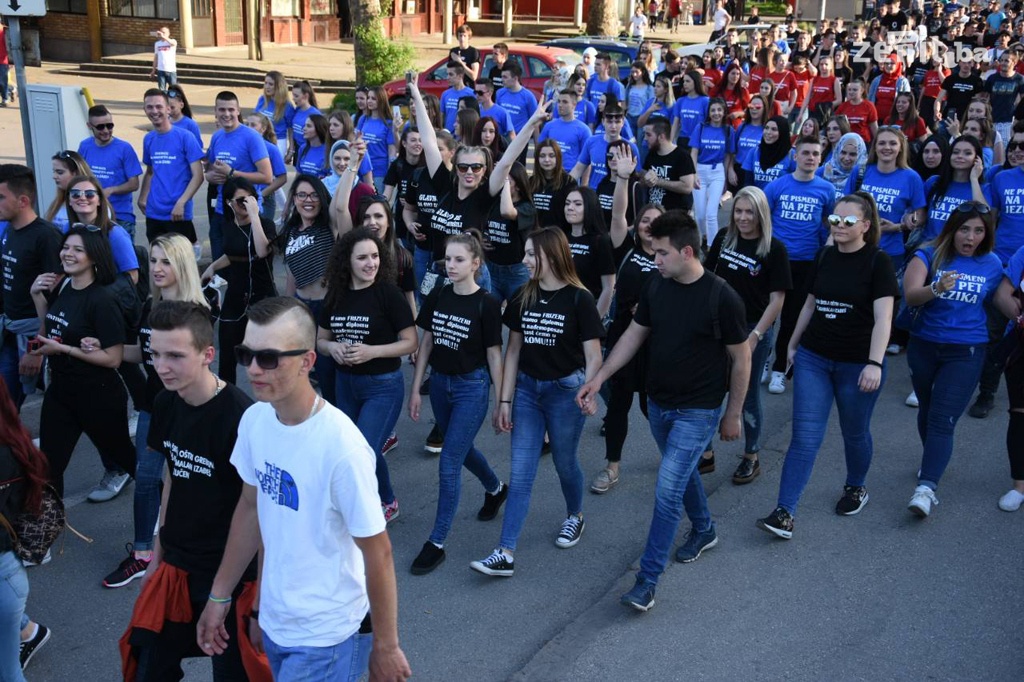 U Zenici održana zajednička maturska zabava (VIDEO+FOTO)