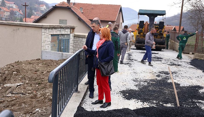 U zeničkom naselju Vardište sanirano klizište (FOTO)