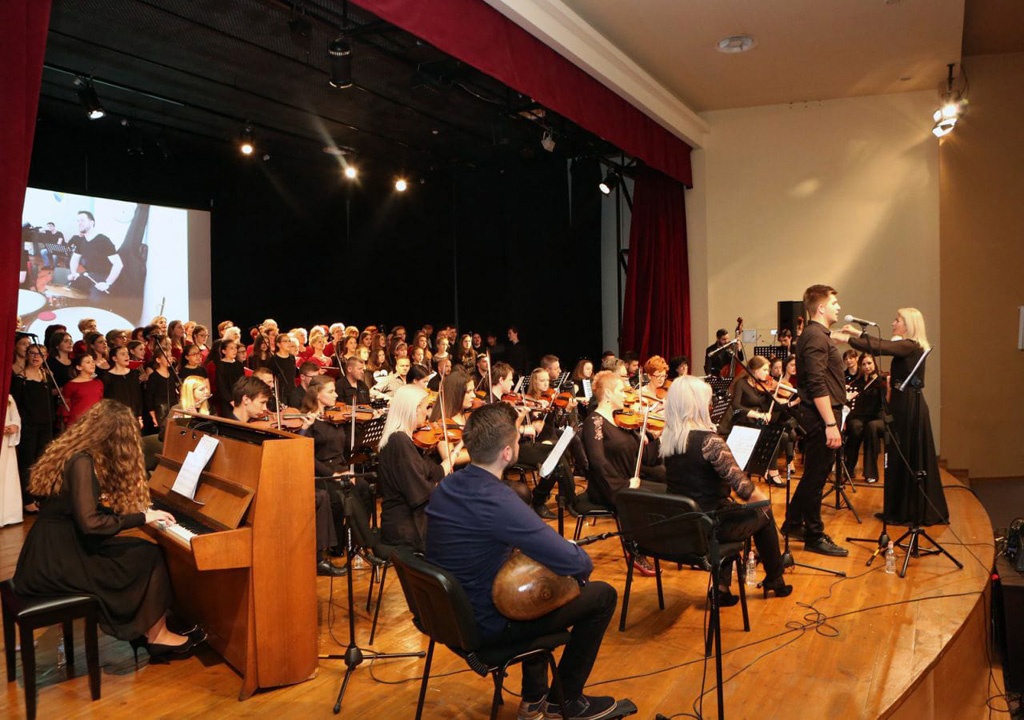 U Žepču održan "Koncert sjećanja" (VIDEO+FOTO)