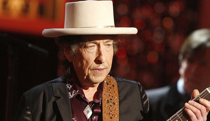 Gitara Boba Dylana prodana za 495.000 dolara