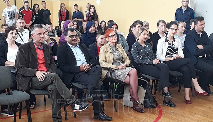 Delegacija ArcelorMittala Zenica posjetila školu u Tetovu (VIDEO+FOTO)