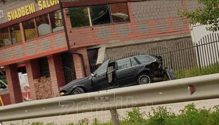 Saobraćajna kod Zenice, povrijeđeno više osoba (FOTO)