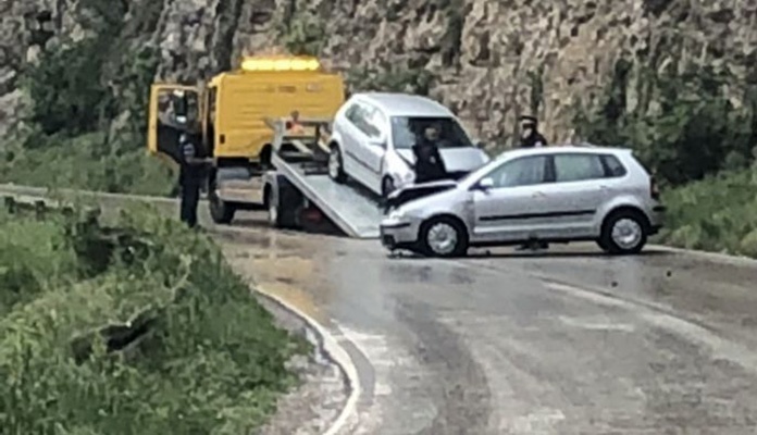 U sudaru kod Doboja povrijeđene tri osobe, jedna teže