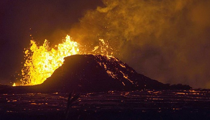 Lava na Havajima za noć uništila stotine kuća