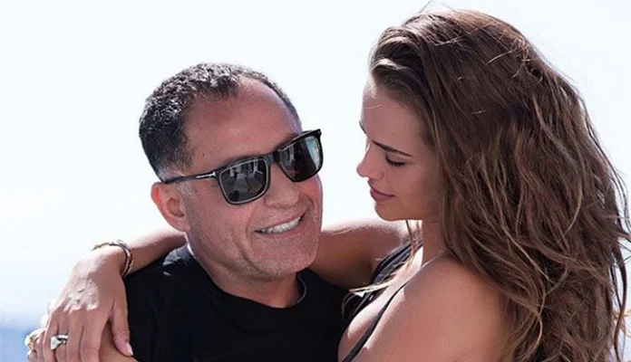 Čeka dijete s 37 godina starijim milijarderom