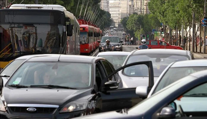 Vozači u Beogradu zaustavili vozila na sat vremena zbog poskupljenja goriva