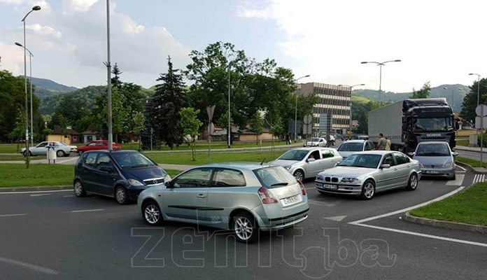 Vozači širom BiH najavili zastoje saobraćaja svaki dan