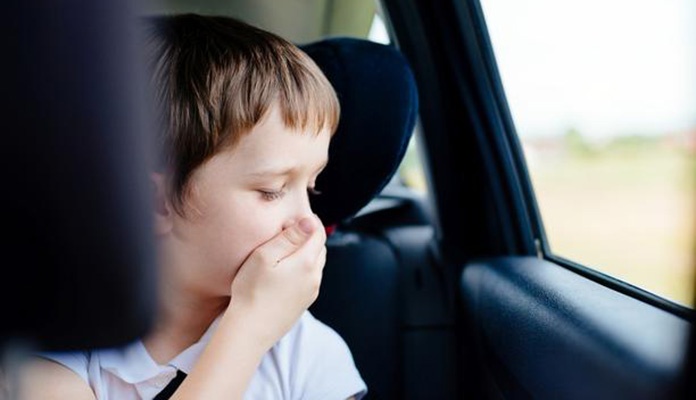 Kako se izboriti s mučninom kod djece tokom vožnje