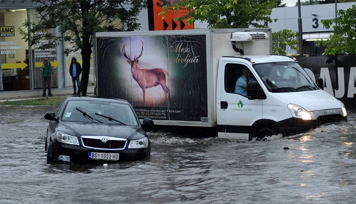 Veliko nevrijeme širom Evrope, potopljene ulice i orkanski vjetar