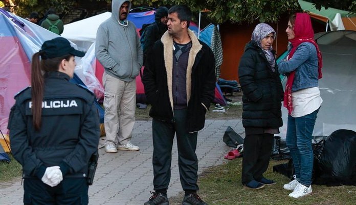 Migranti u Velikoj Kladuši u jako teškoj situaciji, treba im pomoći