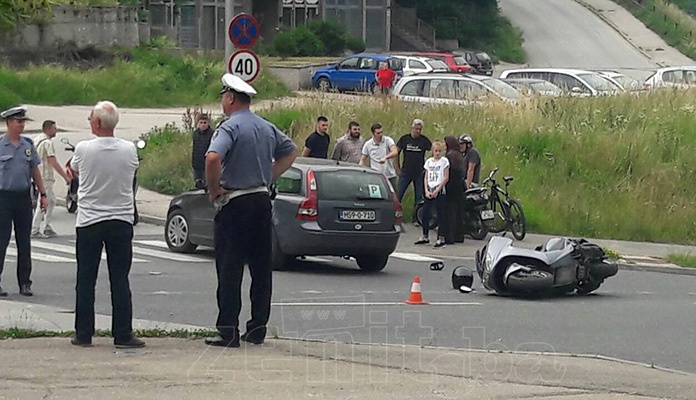 Nova saobraćajna u Zenici, dva lica zadobila povrede