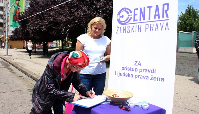 Centar ženskih prava iz Zenice organizirao uličnu akciju