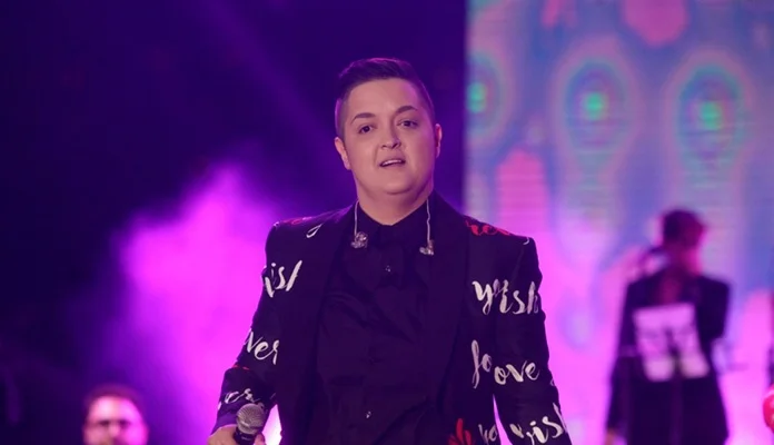 Marija Šerifović obradovala žene koje boluju od karcinoma dojke (VIDEO)