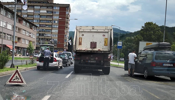Saobraćajna u centru Zenice, nema povrijeđenih
