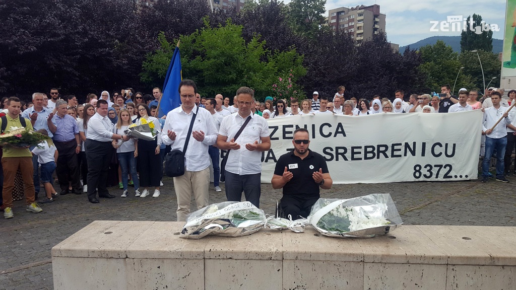 Zeničani odali počast žrtvama genocida (VIDEO+FOTO)