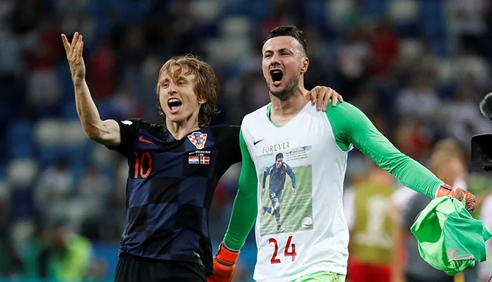 FIFA kaznila HNS i upozorila Subašića zbog majice