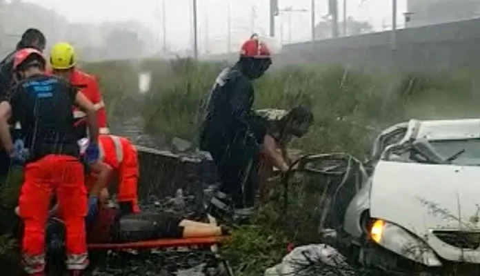 Urušio se vijadukt na autoputu kod Genove (VIDEO)