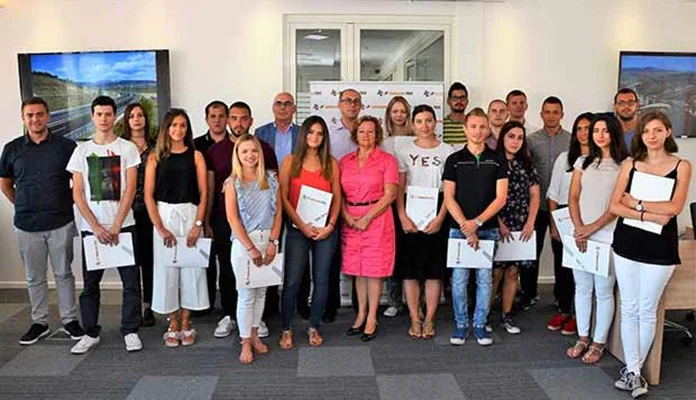 JP Autoceste FBiH dodijelilo stipendije za 30 studenata