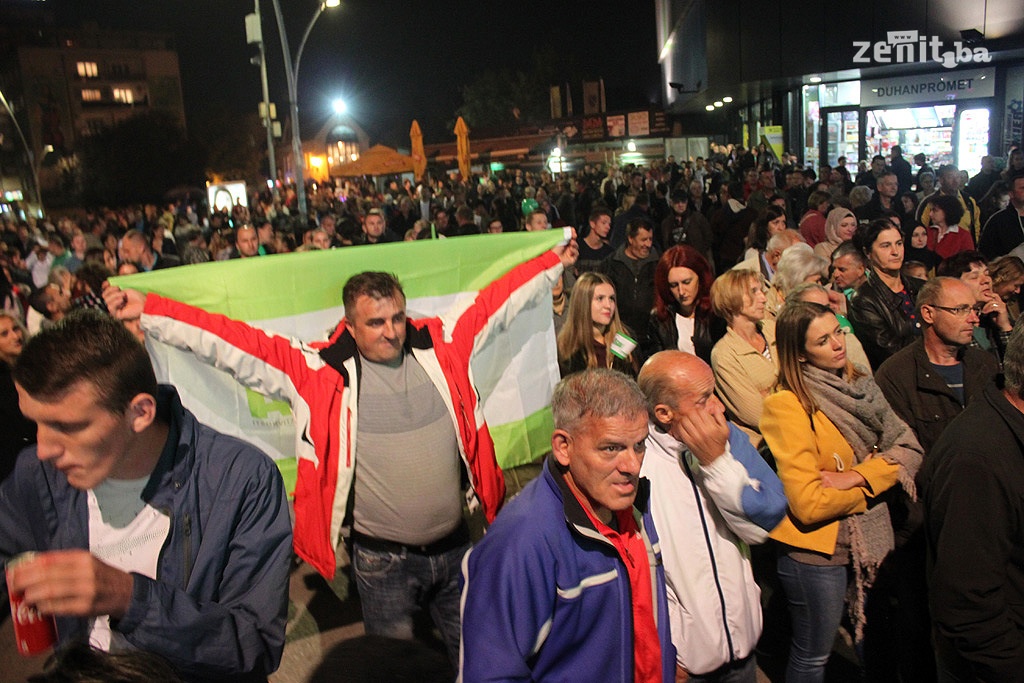 U Zenici održan centralni predizborni skup A-SDA (FOTO)