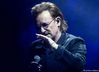 Bono izgubio glas usred koncerta u Berlinu