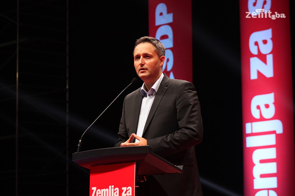 I SDP kampanju za Izbore počeo u Zenici (FOTO)