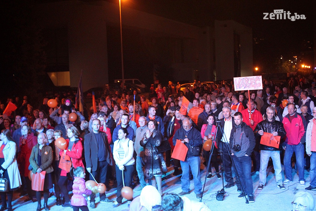 Demokratska fronta održala predizborni skup u Zenici (FOTO)