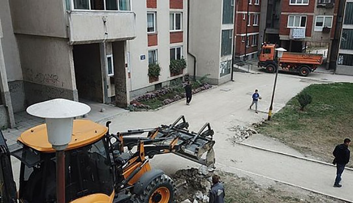 Počelo uređenje gradskog trga u naselju Radakovo