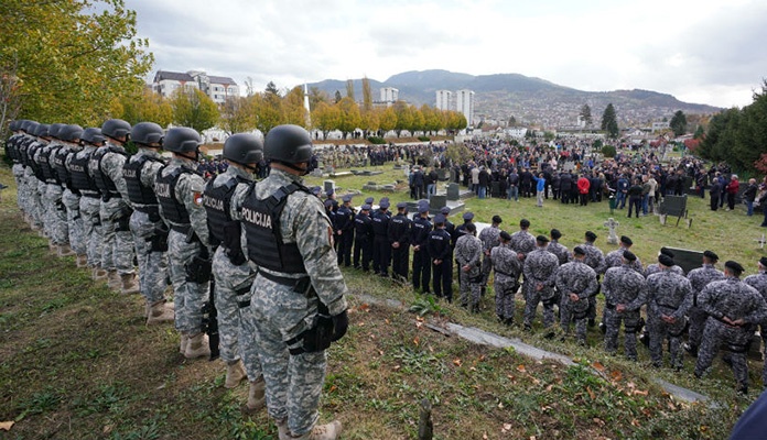 Policajac Davor Vujinović ispraćen na vječni počinak