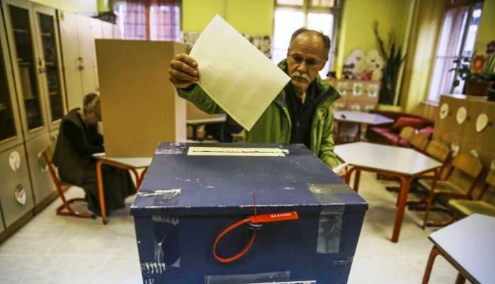 Građani BiH u nedjelju na biralištima