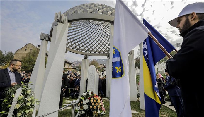 Na Kovačima obilježena 15. godišnjica smrti Alije Izetbegovića