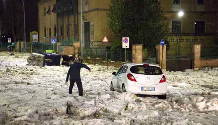 Olujno nevrijeme u Italiji, Rim okovan ledom