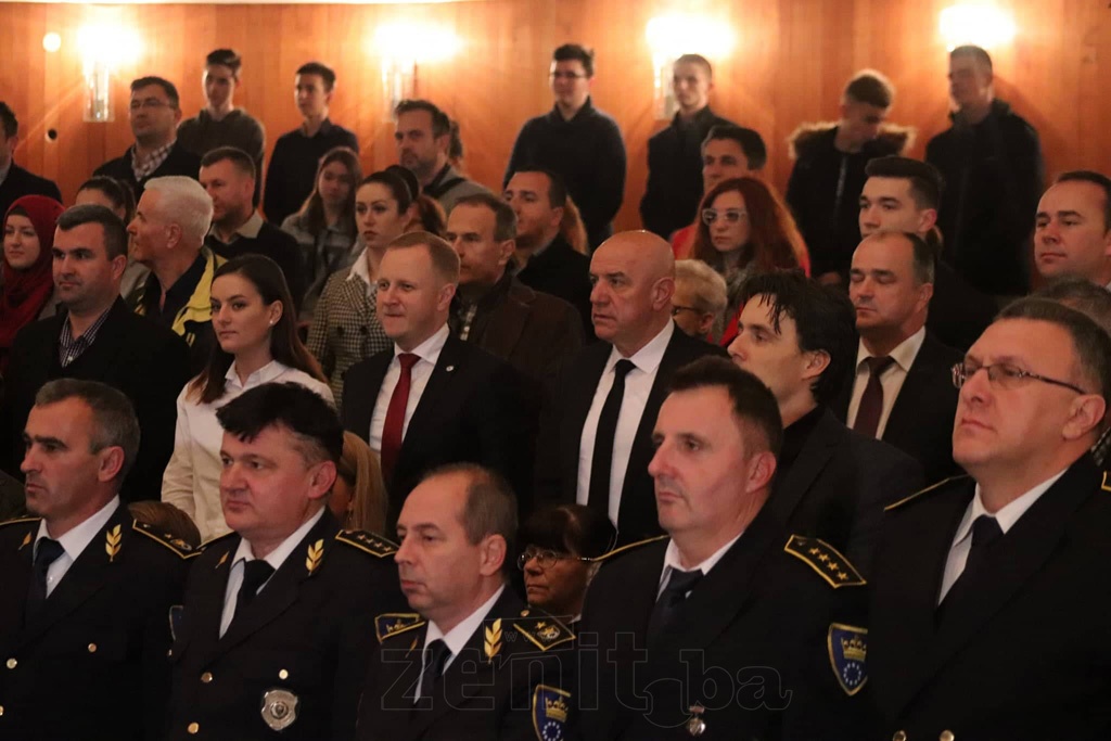 U Zenici održana svečana akademija povodom Dana državnosti BiH (FOTO)